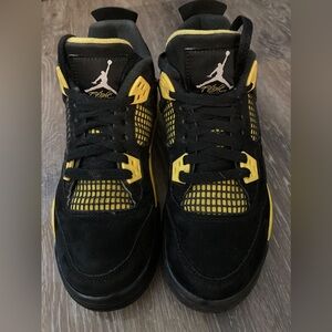 Pre-owned Authentic Air Jordan Retro 4 Mid Thunder sneakers size 6.5